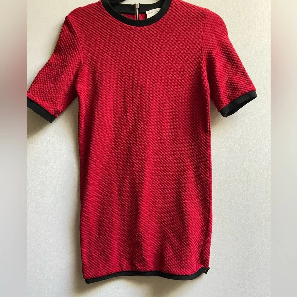 Zara Trafaluc Textured Red Black Dress Sz XS